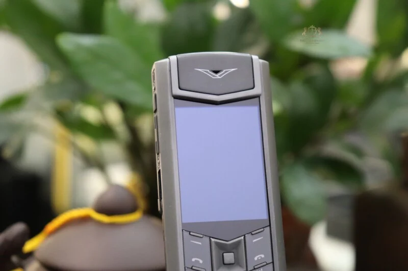 Vertu Signature S Zirconium Alligator Business Mobile Phone - Image 3