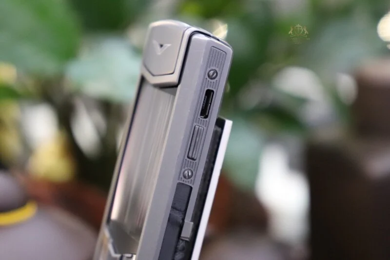 Vertu Signature S Zirconium Alligator Business Mobile Phone - Image 6