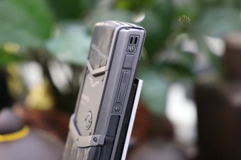 Vertu Signature S Zirconium Alligator Business Mobile Phone - Image 7